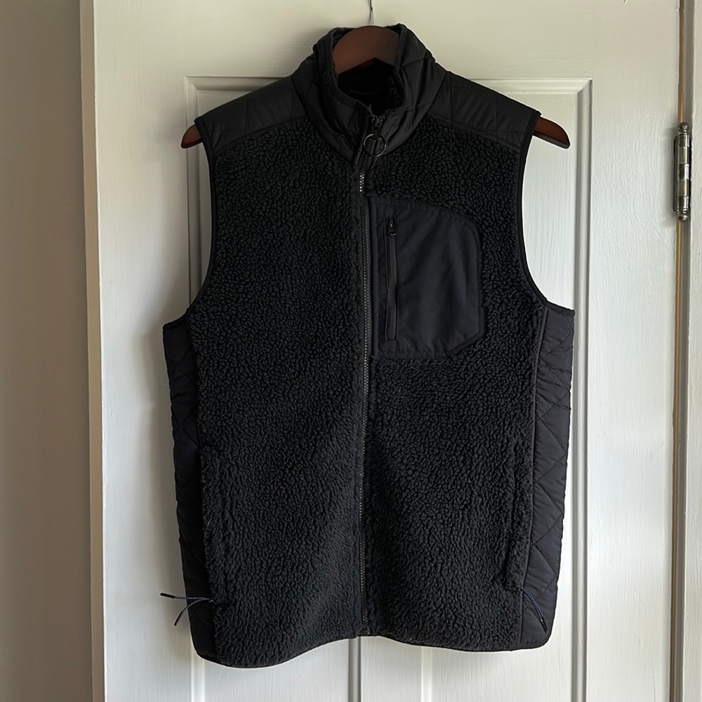 Lands End Black Fleece Vest